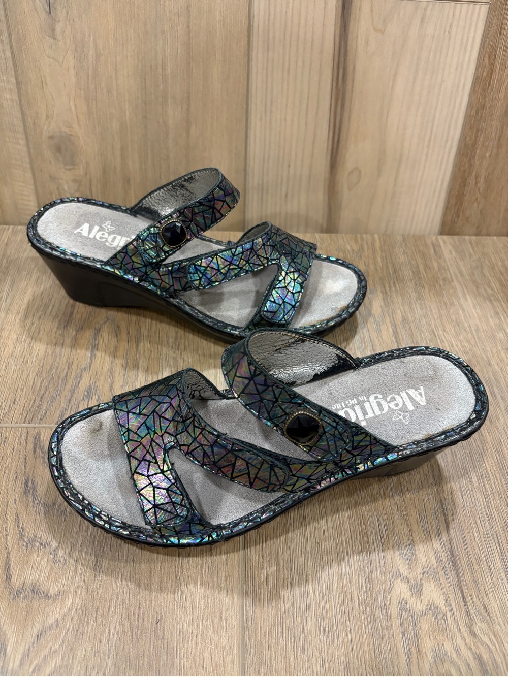 Alegria Loti‎ Tectonic Wedge Sandals Iridescent Mosaic Stained Glass Slide 36